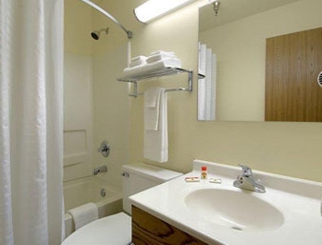 Super 8 By Wyndham Lexington Park/California Area Hotel Bilik gambar